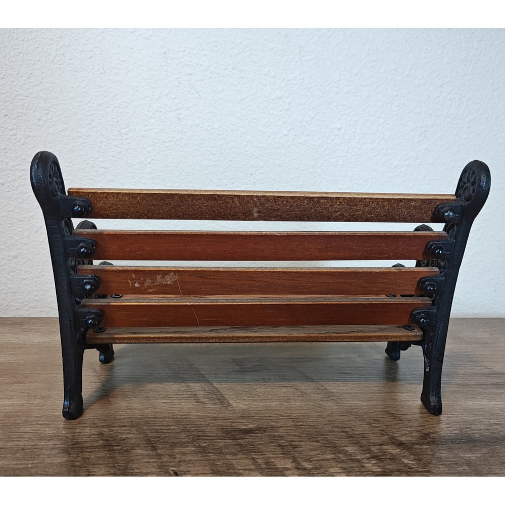 VTG 1991 Byers Choice "The Carolers" Woman/Cast Iron Bench 9in. w/Apple Crate - Picture 8 of 14